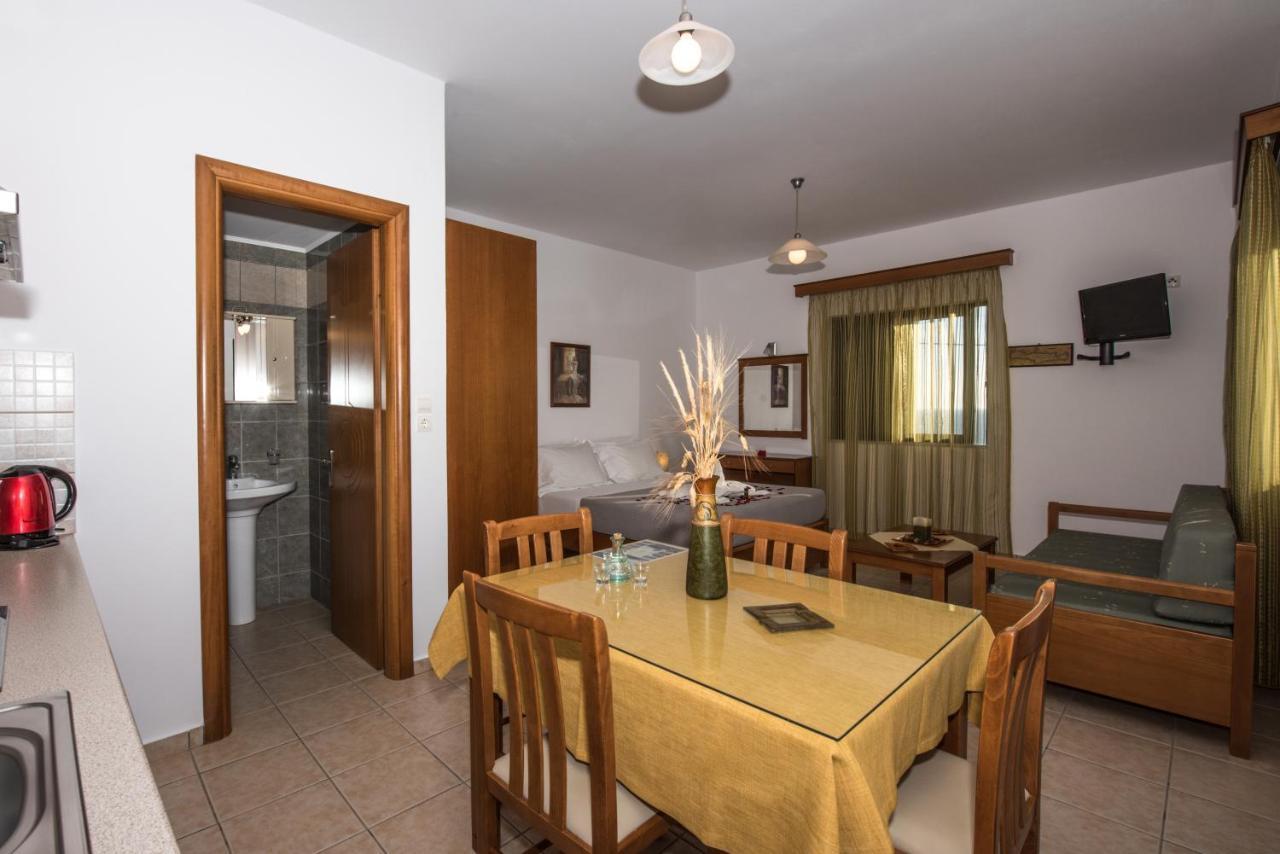 Magnolia Apartments And Studios Φαλάσαρνα Εξωτερικό φωτογραφία